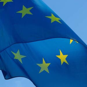 l'Ue accanto a Regioni ed enti locali l'Ue accanto a Regioni ed enti locali