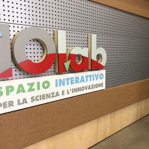 l'ingresso del 10Lab di Sardegna Ricerche l'ingresso del 10Lab di Sardegna Ricerche