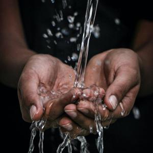 Photo by <a href="https://unsplash.com/@_mrjn_esf?utm_source=unsplash&utm_medium=referral&utm_content=creditCopyText">mrjn Photography</a> on <a href="https://unsplash.com/s/photos/water?utm_source=unsplash&utm_medium=referral&utm_content=creditCopyText">Unsplash</a> Acqua
