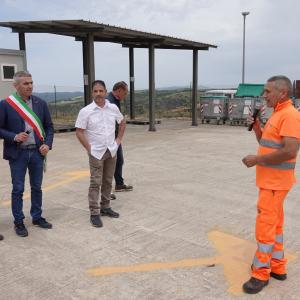 l'assessore regionale dell'Ambiente, Gianni Lampis, all'inaugurazione di Esterzili l'assessore regionale dell'Ambiente, Gianni Lampis, all'inaugurazione di Esterzili