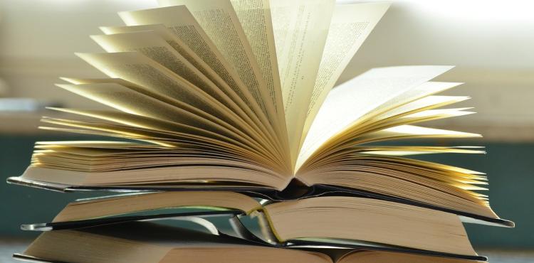libri - immagine simbolica libri - immagine simbolica