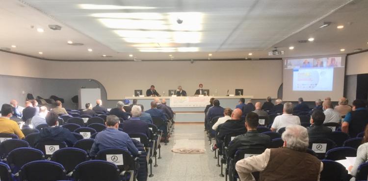 un momento dei lavori di enerloc un momento dei lavori di enerloc