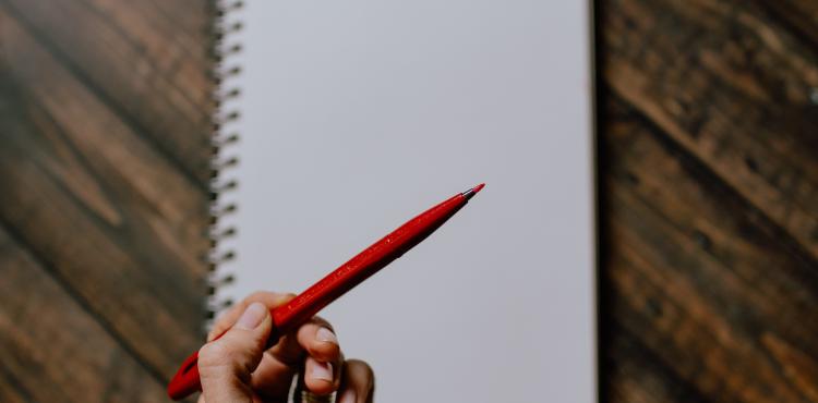 Photo by <a href="https://unsplash.com/@kellysikkema?utm_source=unsplash&utm_medium=referral&utm_content=creditCopyText">Kelly Sikkema</a> on <a href="https://unsplash.com/s/photos/editor?utm_source=unsplash&utm_medium=referral&utm_content=creditCopyText">Unsplash</a> Editoria