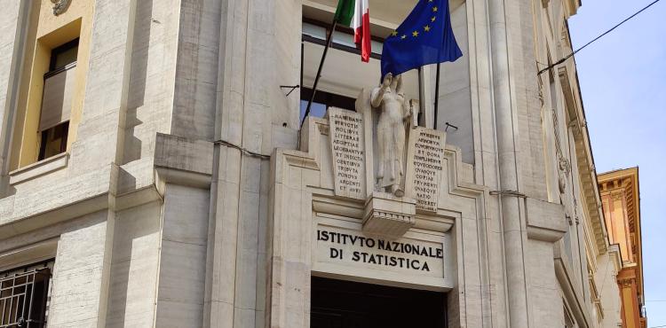 L'ingresso della sede dell'Istat L'ingresso della sede dell'Istat